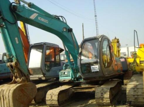 挖掘機(jī)陷車(chē)，你需要了解以下方法